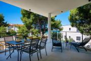 Apartment STINA in a Villa by the Sea
