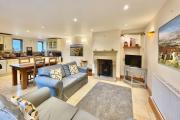 Top Eyam