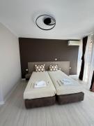 Yuliya Guest House