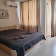 COSY and SPACIOUS APARTMENT C30