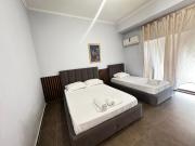 Top Himare Top Himare