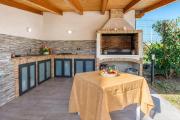 Casa Smeralda a 200m From The Sea - Happy Rentals
