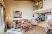Lakefront condo with lake views grill fireplace hot tub & pool