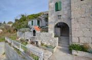 Apartments with parking space Brela, Makarska - 27684