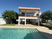 Seaside vacation Heated pool