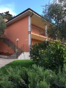 Tonini Apartments Lake View 2