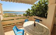 1 Bedroom Beautiful Apartment In Kustici