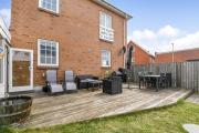 Beautiful Holiday Home Near The Beach Sj1070
