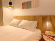 Hongdae,6 people, Hapjeong, 2-minute walk from Mangwon Market, Yeonnam Cafe Street