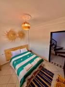 Amzil Surf House