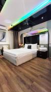 M&H Hotel