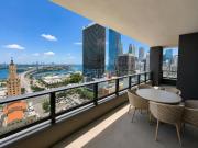 2 Bedrooms Condo with Balcony & Amazing Views in Downtown