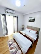 Studio unit with balcony Near Roxas night market
