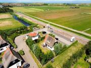 Villa in Callantsoog with enclosed garden