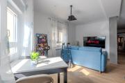 LUJO Proyector, Parking, Maquina Arcade y Netflix