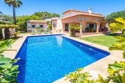 Villa Oliveres by Villa Plus
