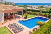 Villa Oliveres by Villa Plus