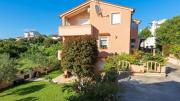 Apartment Pineta by Villas Guide