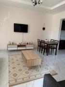 Ethans Place - Elegant 2 Bedroom Apartment with Solar Power Ethans Place - Elegant 2 Bedroom Apartment with Solar Power