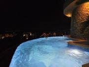 Torre con piscina, barbacoa, wifi.