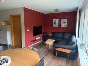 Cozy Family Home with Garden and Free Parking
