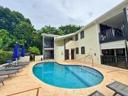 Ixora 7 - 1 Bed Apartment In Holetown w Pool & AC