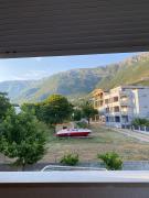 Top Sutomore