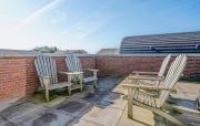 3 Bedroom Beach Front Home In Uitgeest