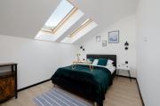 Nowoczesny Apartament w Szczyrku z Umeblowanym Balkonem by Noclegi Renters