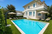 Villa Sabine: New Modern villa with Private pool