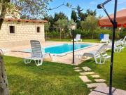 Top Noto
