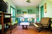 Charming house with sea view in Foulpointe + Enclosed garden.
