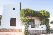 Charming house in Estepa with shared pool.