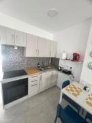 Top Paralimni