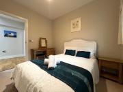 Top Westward Ho