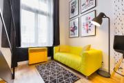 Top Location - Vibrant Downtown Escape