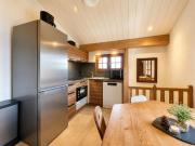 Chalet rénové avec vue Mont Charvin et WiFi - FR-1-505-187