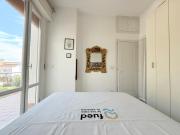 M471 Marcelli, trilocale con balcone a 200 mdalla spiaggia