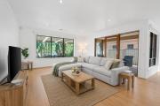 Top Caroline Springs