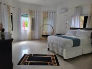 Zee Cameron an exquisite house with modern decor
