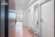 Bright Petržalka Retreat, Sunny 8m Loggia AC, 5 Min to Centre