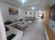 Appartement neuf vue sur piscine