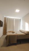 Top Atins