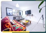 Amplia Casa en Laureles, Zona Residencial y Tranquila