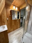 Davis Avenue Luxury Lodge