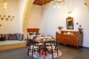 Camarada Boutique Traditional House