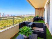 Apartamento con Terraza, Piscinas, Gym y Parking