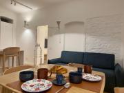 Brand NEW Just renovated Charming Suite44 with Jacuzzi in historical building along iconic Stairway