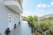 Top Himare