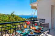 Top Amarinthos